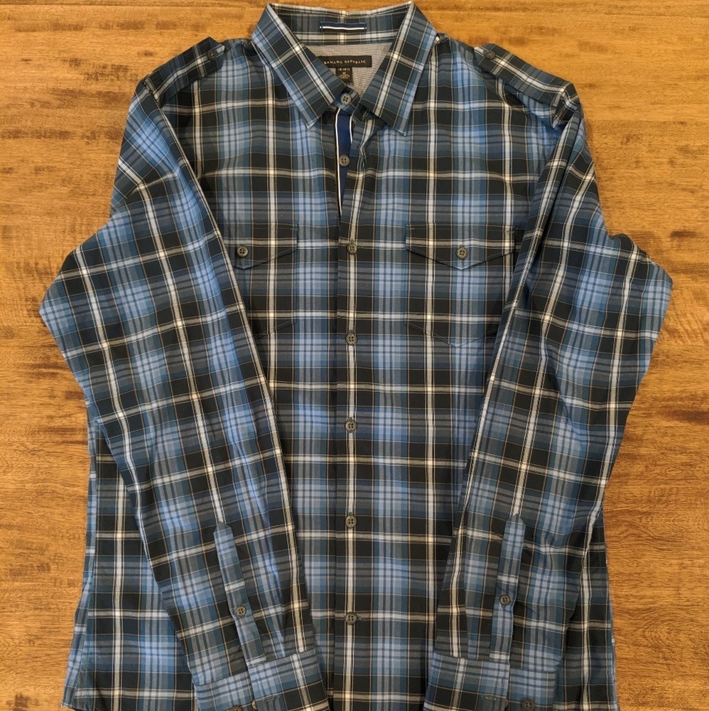 Banana Republic Plaid Long Sleeve Button-up Shirt